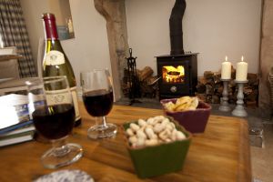 Christina Warwick Cottage 12 sm.jpg
